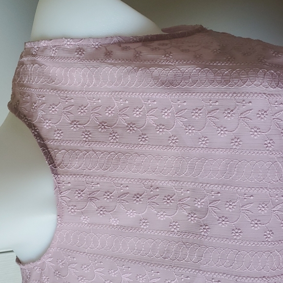 Lavender embroidered floral blouse, RW Co - Size small - Picture 7 of 7